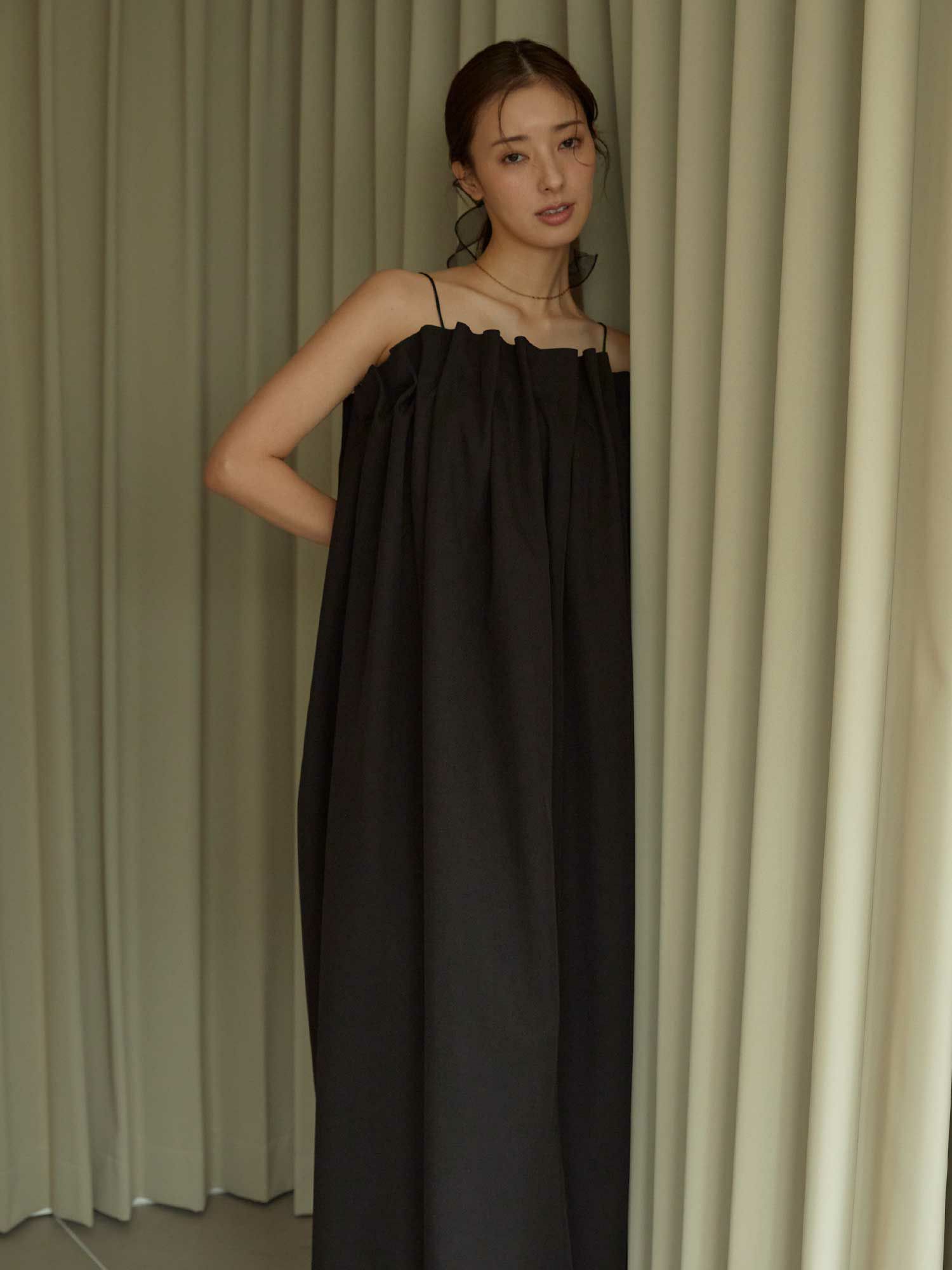 デコルテギャザーキャミワンピース | ACYM ONLINE SHOP