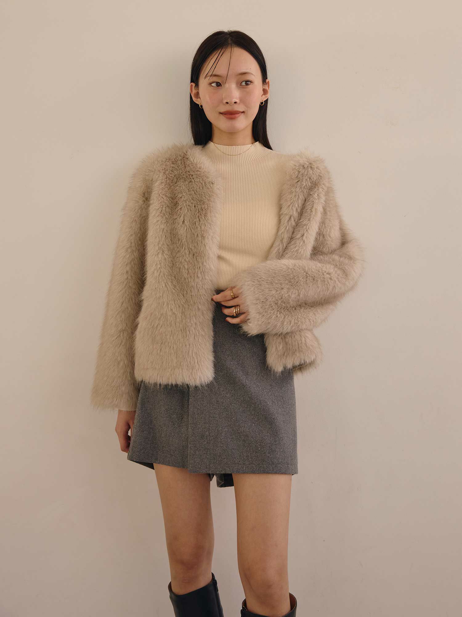 ノーカラーボリュームファージャケット | ACYM ONLINE SHOP